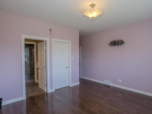 706 Weiler Boulevard, Thunder Bay, ON - Indoor Photo Showing Other Room