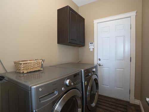 706 Weiler Boulevard, Thunder Bay, ON - Indoor Photo Showing Laundry Room