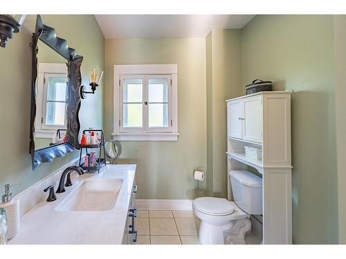 637 Catherine St., Thunder Bay, ON - Indoor Photo Showing Bathroom