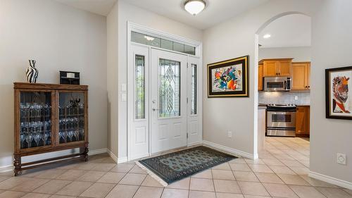 29-3800 Gallaghers Pinnacle Way, Kelowna, BC - Indoor