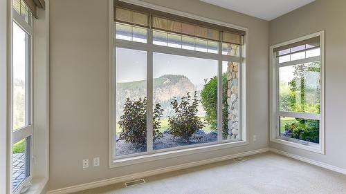 29-3800 Gallaghers Pinnacle Way, Kelowna, BC - Indoor Photo Showing Other Room