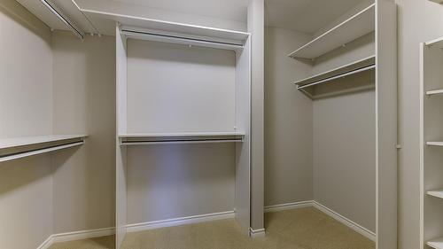 29-3800 Gallaghers Pinnacle Way, Kelowna, BC - Indoor With Storage
