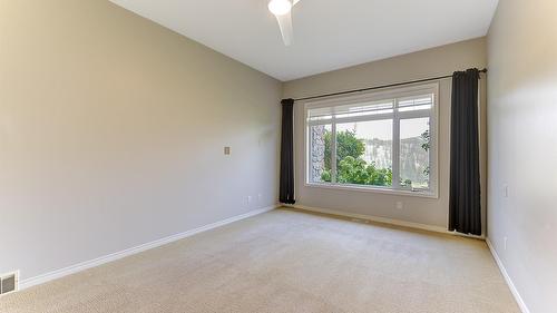 29-3800 Gallaghers Pinnacle Way, Kelowna, BC - Indoor Photo Showing Other Room