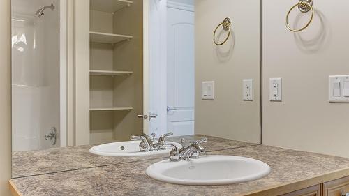 29-3800 Gallaghers Pinnacle Way, Kelowna, BC - Indoor Photo Showing Bathroom