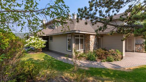 29-3800 Gallaghers Pinnacle Way, Kelowna, BC - Outdoor