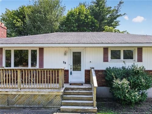 38 Lindsay St, Riverview, NB 