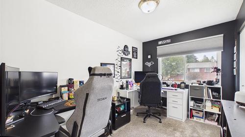 2320 5Th Street, Cranbrook, BC - Indoor