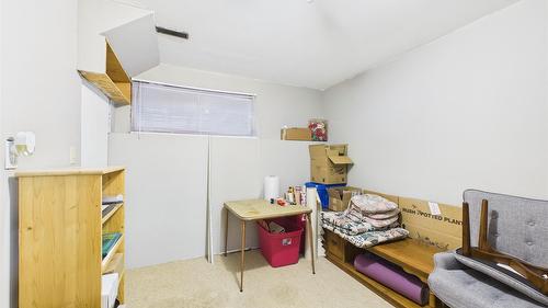 2320 5Th Street, Cranbrook, BC - Indoor