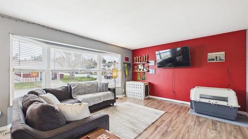 2320 5Th Street, Cranbrook, BC - Indoor