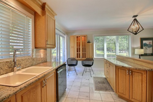 Cuisine - 762 Rue Genest, Magog, QC - Indoor Photo Showing Kitchen With Double Sink