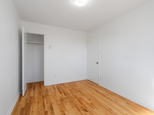 Chambre à coucher - 8-30 Boul. St-Elzear O., Laval (Vimont), QC - Indoor Photo Showing Other Room