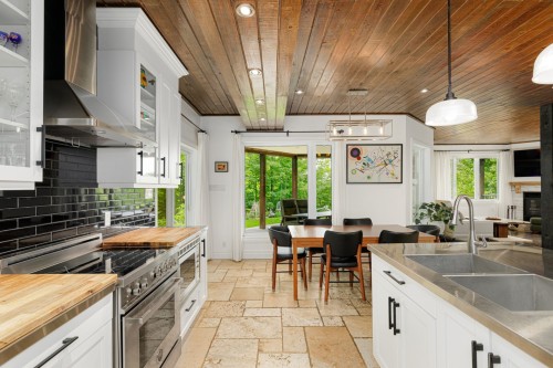 Cuisine - 3415  - 3417 Imp. Des Colibris, Sainte-Adèle, QC - Indoor Photo Showing Kitchen With Double Sink