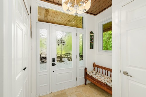 Hall d'entrée/Vestibule - 3415  - 3417 Imp. Des Colibris, Sainte-Adèle, QC - Indoor Photo Showing Other Room