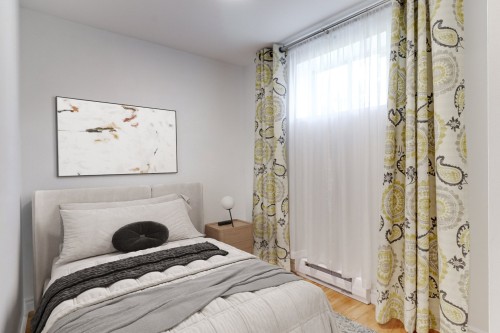 Bedroom - 8546 Place Chartier, Laval (Saint-François), QC - Indoor Photo Showing Bedroom
