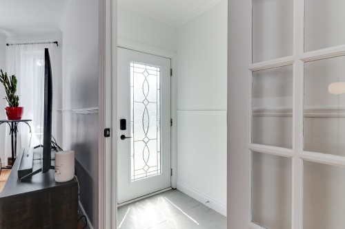 Mud Room - 8546 Place Chartier, Laval (Saint-François), QC - Indoor Photo Showing Other Room