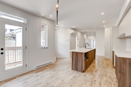 Dining Room - 1420 Rue St-Clément, Montréal (Mercier/Hochelaga-Maisonneuve), QC - Indoor Photo Showing Kitchen