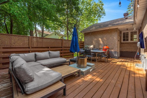 Terrasse - 133 Av. Madsen, Beaconsfield, QC - Outdoor With Deck Patio Veranda With Exterior