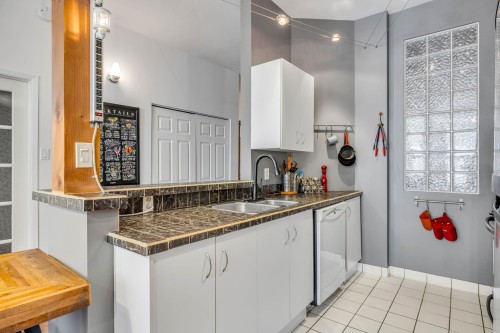 Kitchen - 205-267 Rue St-Paul, Québec (La Cité-Limoilou), QC 