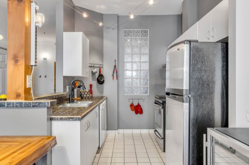 Kitchen - 205-267 Rue St-Paul, Québec (La Cité-Limoilou), QC 