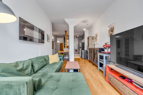 Living Room - 205-267 Rue St-Paul, Québec (La Cité-Limoilou), QC 