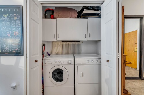 Laundry - 205-267 Rue St-Paul, Québec (La Cité-Limoilou), QC 