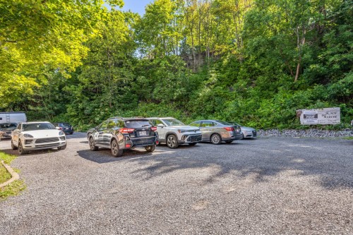 Parking - 205-267 Rue St-Paul, Québec (La Cité-Limoilou), QC 