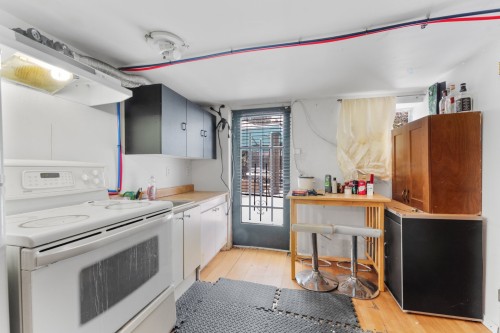 Bachelor - 7 35E Avenue E., Blainville, QC - Indoor