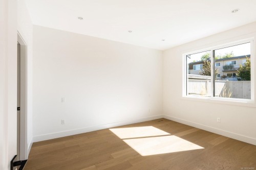 10011 Chicory Pl, Sidney, BC - Indoor Photo Showing Other Room