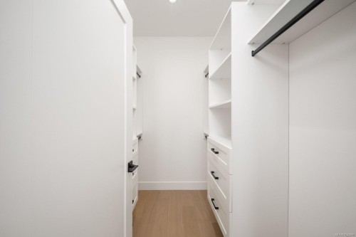 10011 Chicory Pl, Sidney, BC - Indoor With Storage
