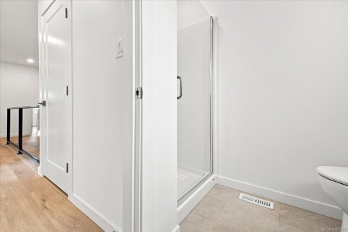 26 Leam Rd, Nanaimo, BC - Indoor