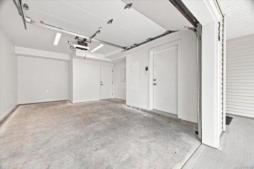26 Leam Rd, Nanaimo, BC - Indoor