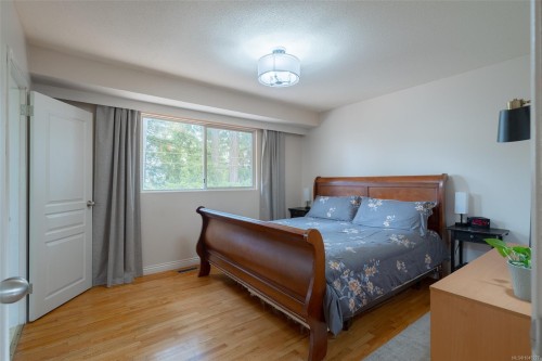2490 Highland Blvd, Nanaimo, BC 