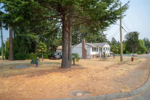 2490 Highland Blvd, Nanaimo, BC 