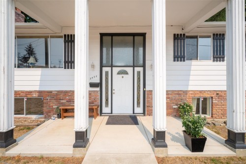 2490 Highland Blvd, Nanaimo, BC 