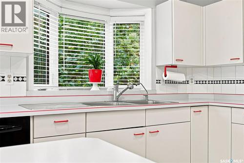 3230 Calder Terrace, Saskatoon, SK - Indoor Photo Showing Kitchen With Double Sink
