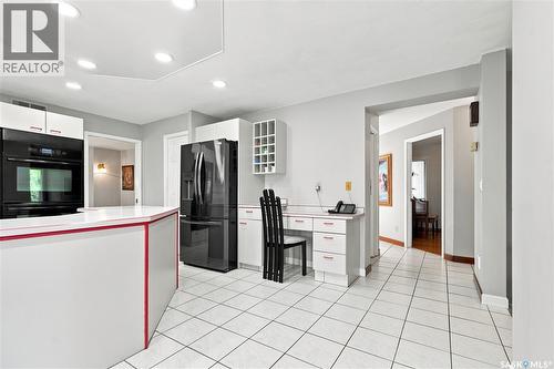 3230 Calder Terrace, Saskatoon, SK - Indoor Photo Showing Kitchen