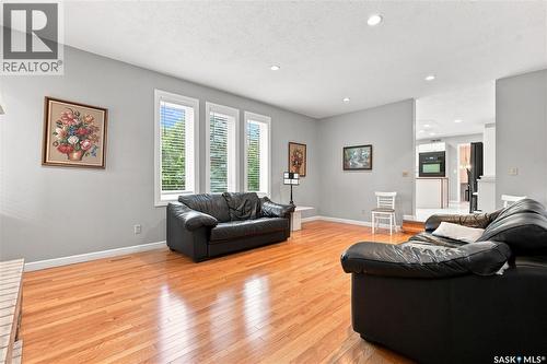 3230 Calder Terrace, Saskatoon, SK - Indoor Photo Showing Living Room