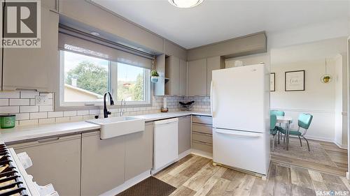 68 Cameron Crescent, Regina, SK - Indoor Photo Showing Kitchen