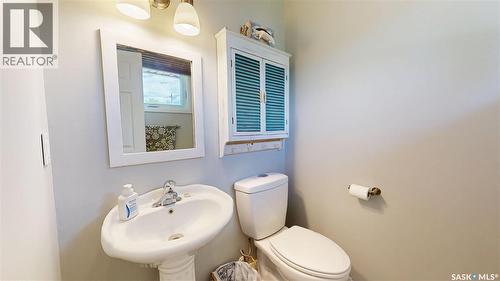 68 Cameron Crescent, Regina, SK - Indoor Photo Showing Bathroom