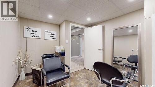 68 Cameron Crescent, Regina, SK - Indoor