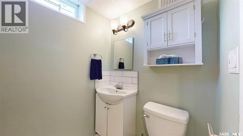 68 Cameron Crescent, Regina, SK - Indoor Photo Showing Bathroom