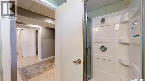 68 Cameron Crescent, Regina, SK - Indoor Photo Showing Bathroom
