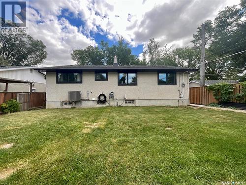 68 Cameron Crescent, Regina, SK - Outdoor