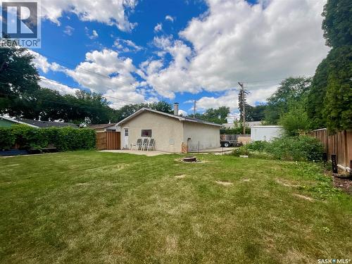 68 Cameron Crescent, Regina, SK - Outdoor