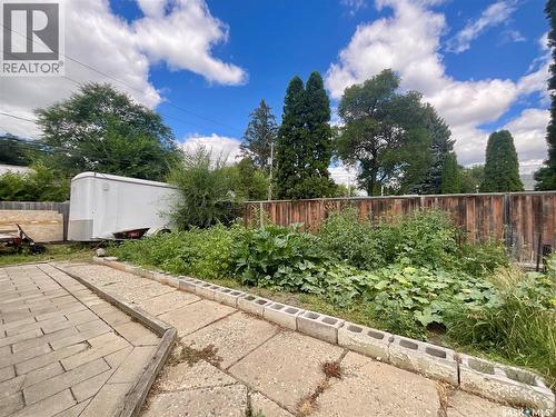 68 Cameron Crescent, Regina, SK - Outdoor