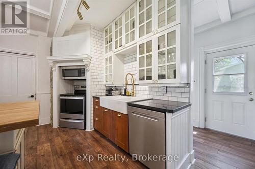650 St David St, North Road, Centre Wellington (Fergus), ON - Indoor Photo Showing Kitchen
