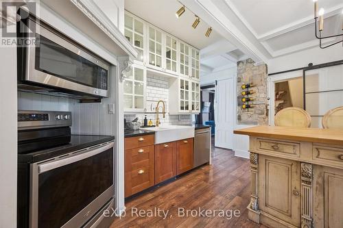 650 St David St, North Road, Centre Wellington (Fergus), ON - Indoor Photo Showing Kitchen
