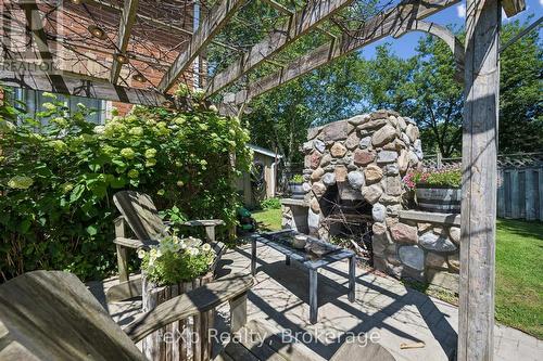 650 St David St, North Road, Centre Wellington (Fergus), ON - Outdoor