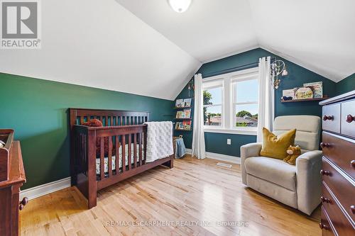 255 Weir Street N, Hamilton, ON - Indoor Photo Showing Bedroom
