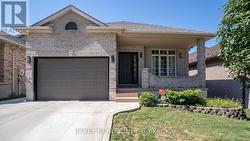 857 CRESTHAVEN CRESCENT  London South (South L), ON N6K 4W4